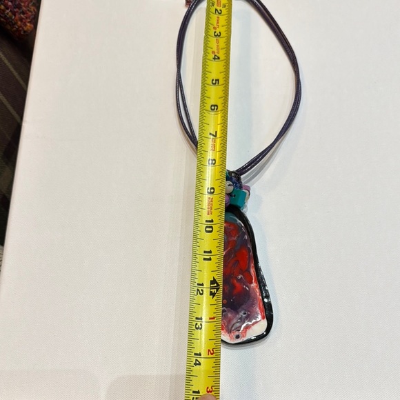 decouture Abstract Multicolor Pendant Statement Necklace - Picture 6 of 10